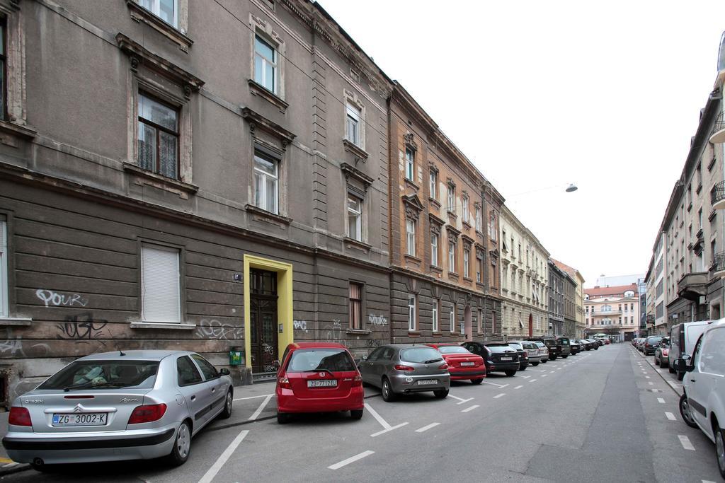 Carla Studio Apartment Zagreb Rum bild